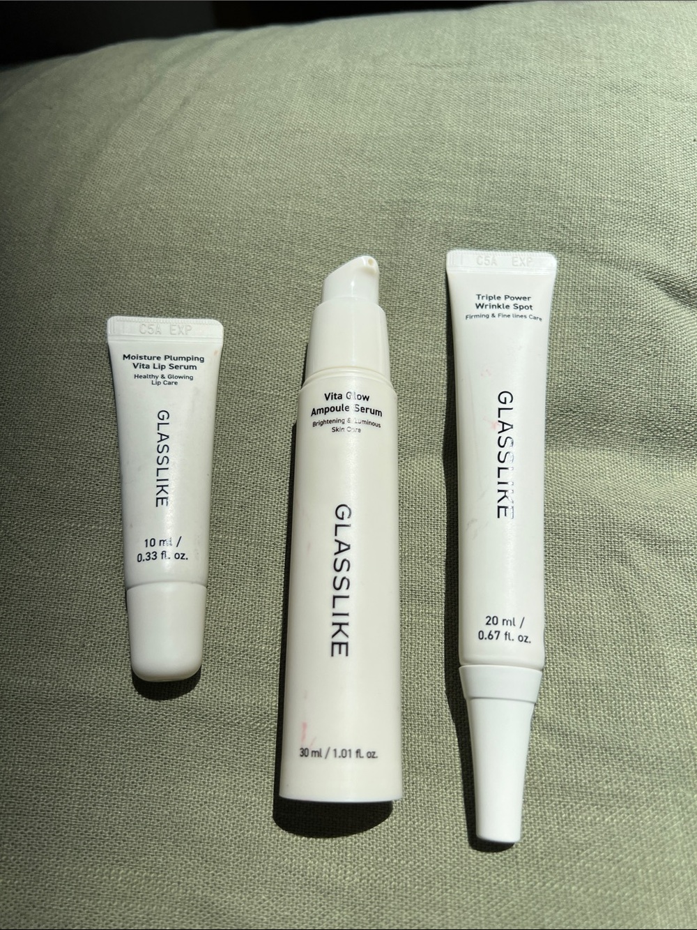 Glasslike Skin 3 piece set. Ampoule Serum – Hydrating Brightening Serum